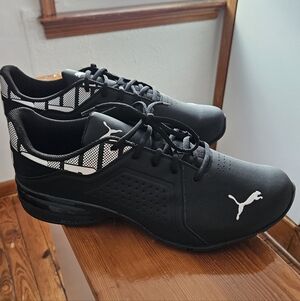 Mens Puma Shoes NWOT